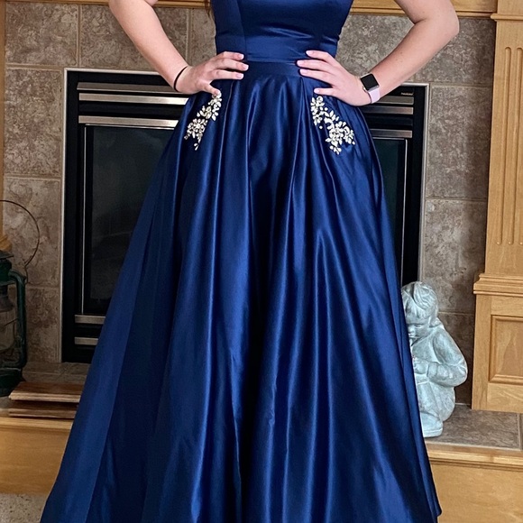 Sherri Hill Navy Two Piece Gown - Picture 2 of 4